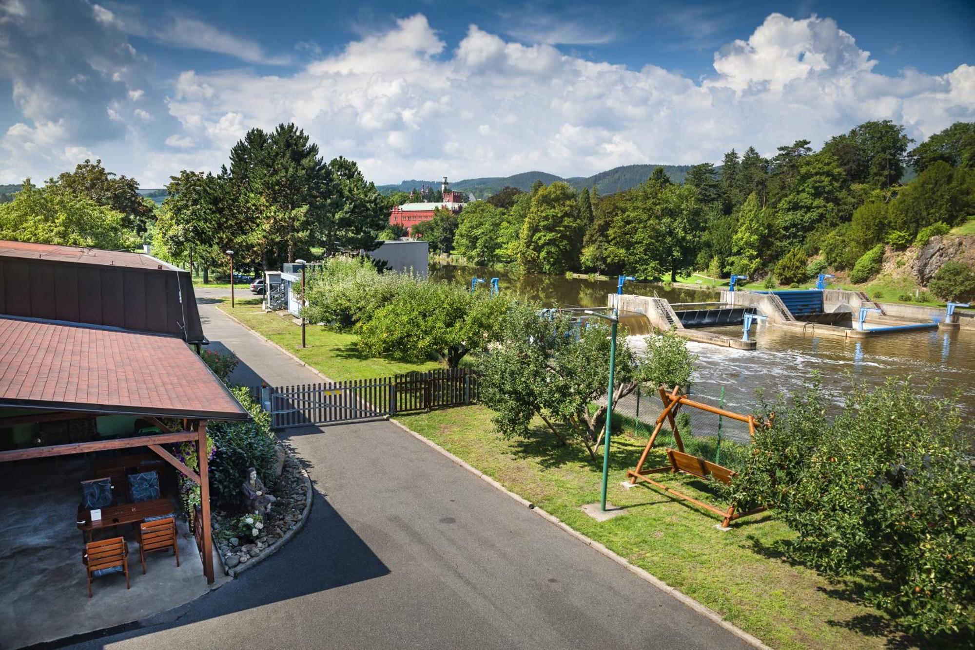 Pension U Jezu Klášterec nad Ohří Bagian luar foto